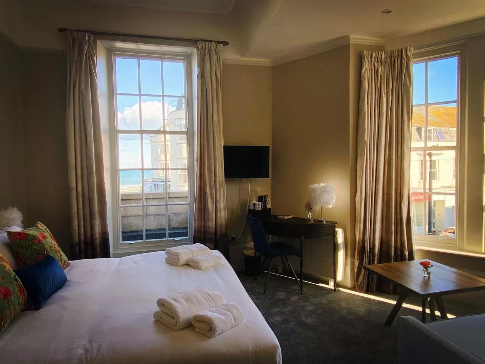 Chapter 1 Hotels Уэймут Номер фото